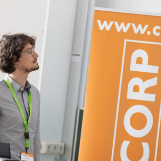 AustriaTech Mitarbeiter präsentiert bei der REAL CORP 2021
